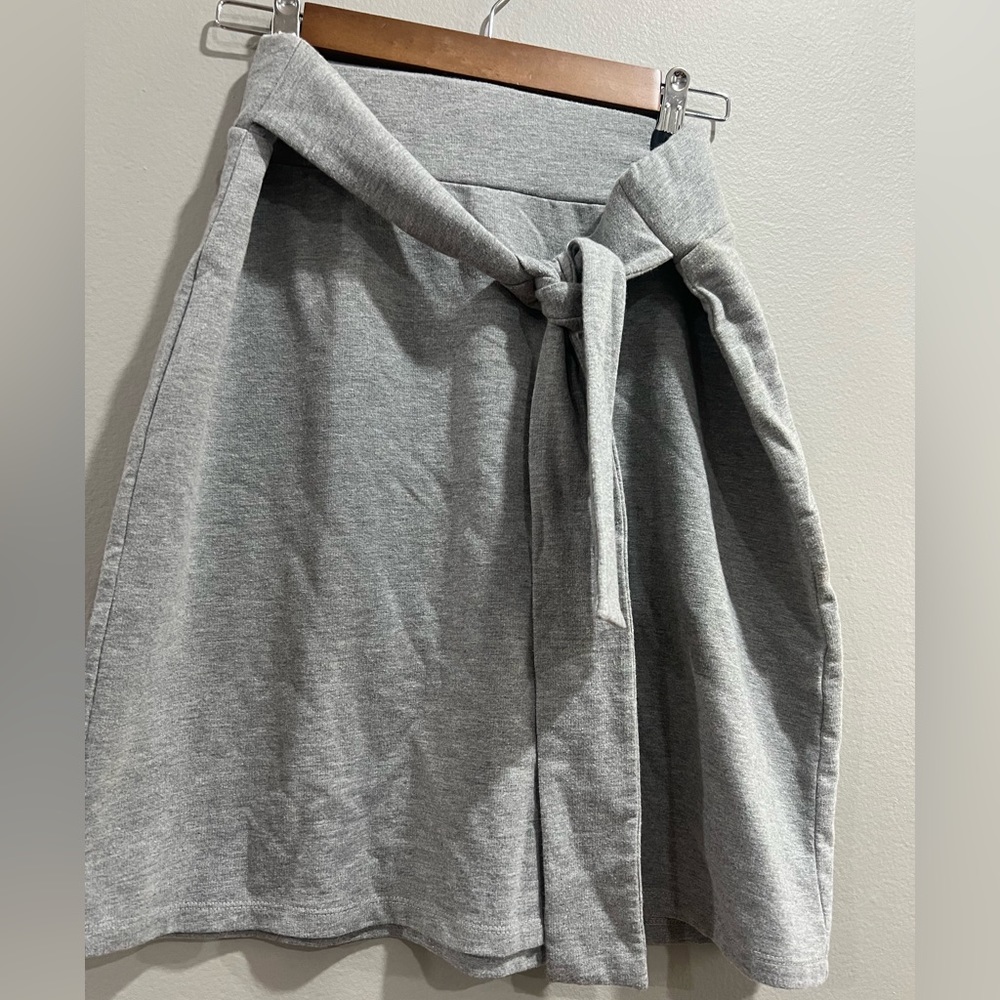 Woman’s loft skirt